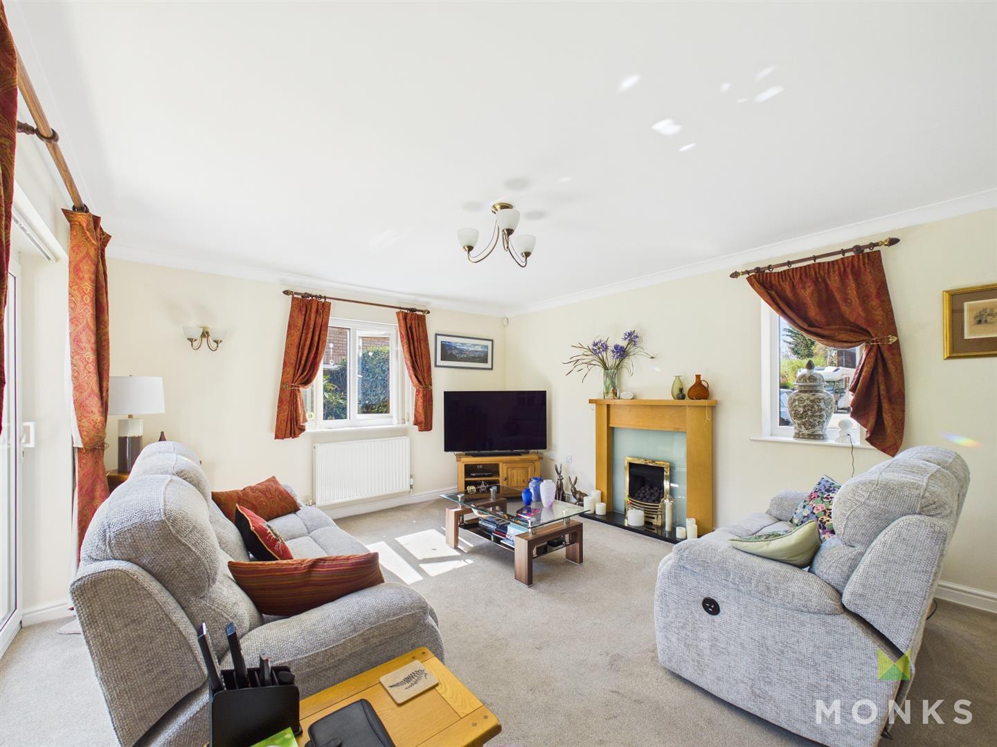 1 Firs Close, Oswestry, SY11 3LT For Sale